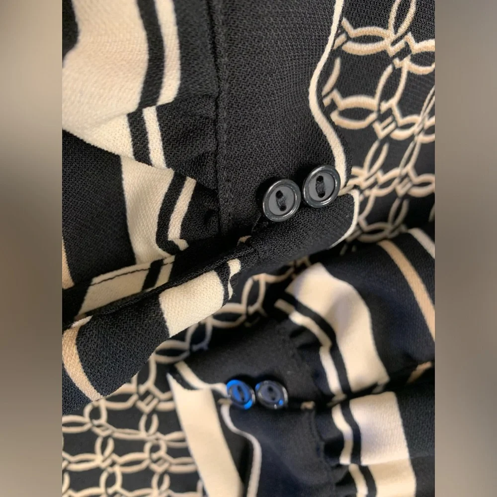 H&M - Picture 9 of 12